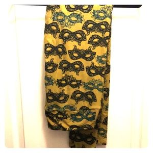LulaRoe Mask leggings
